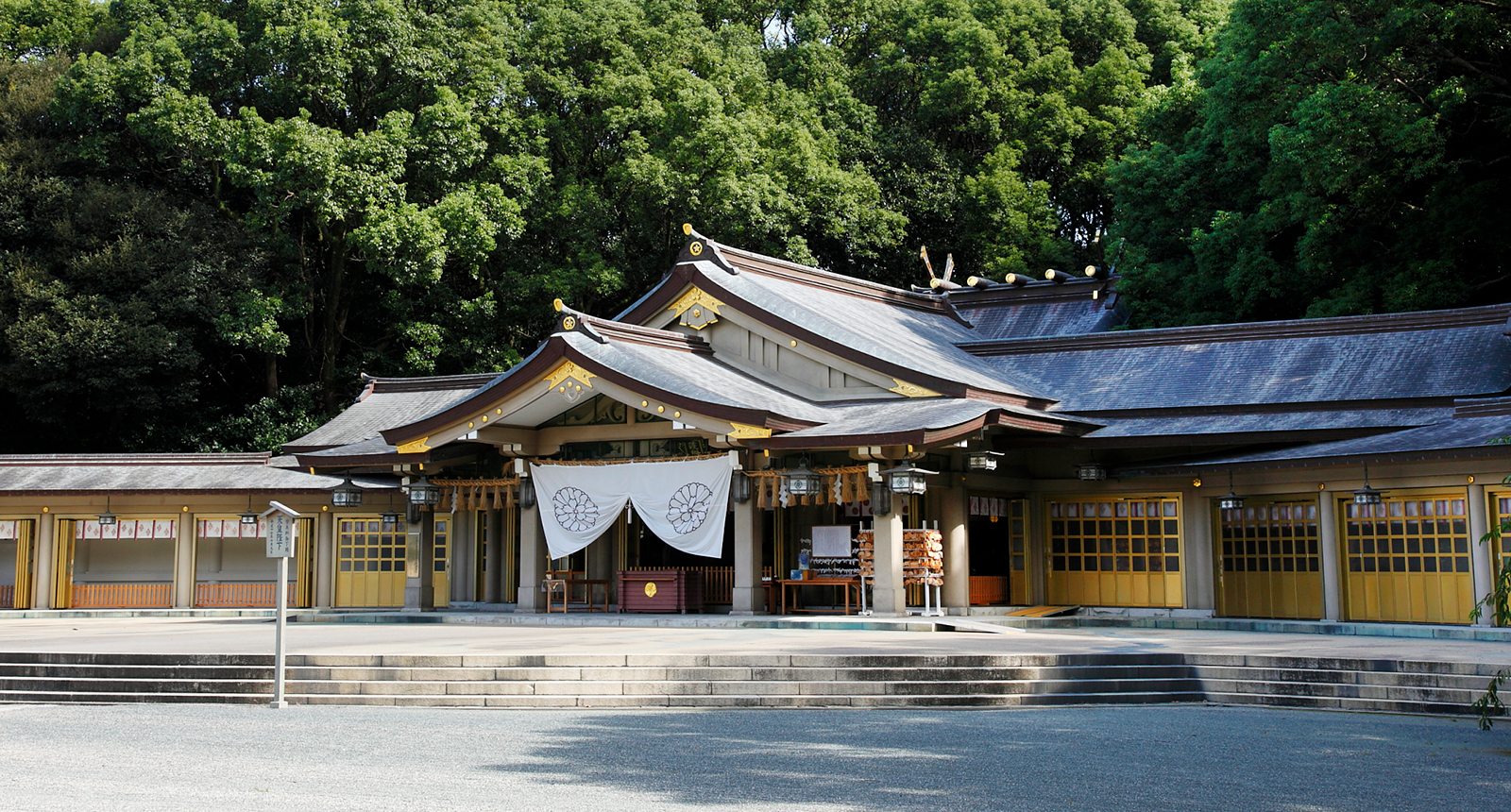 福岡懸護国神社